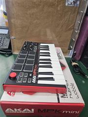 Akai Professional MPK Mini Play MK3 Portable 25-Key Keyboard